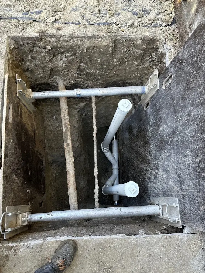 Experienced plumber completing Gas Line Repair work in Reedley
